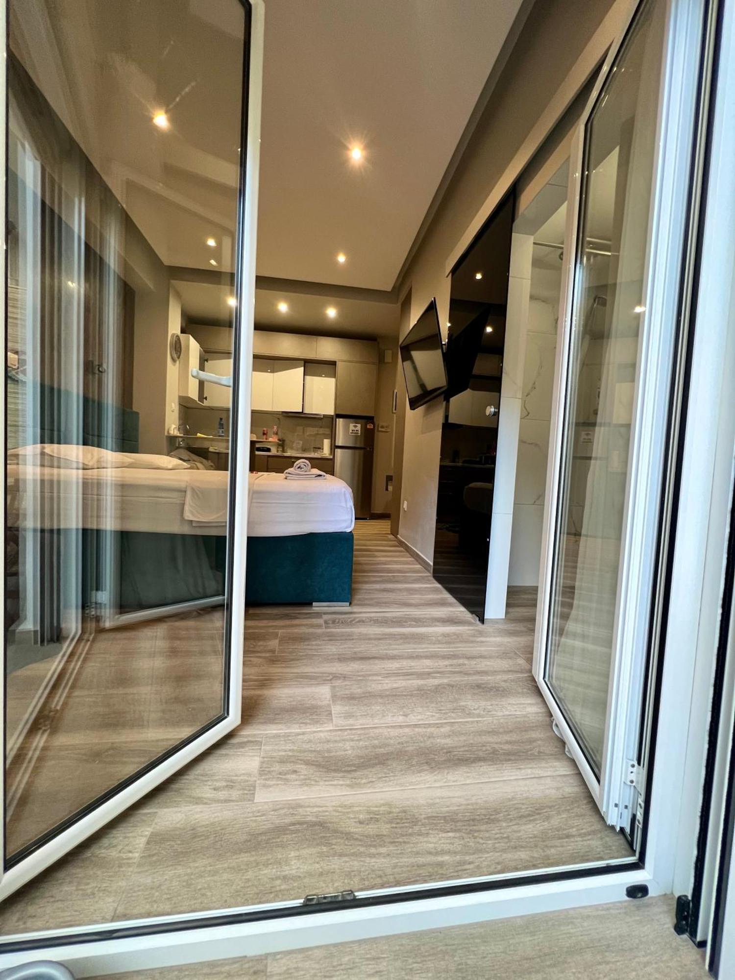 Emerald Lux Apartment 아테네 외부 사진